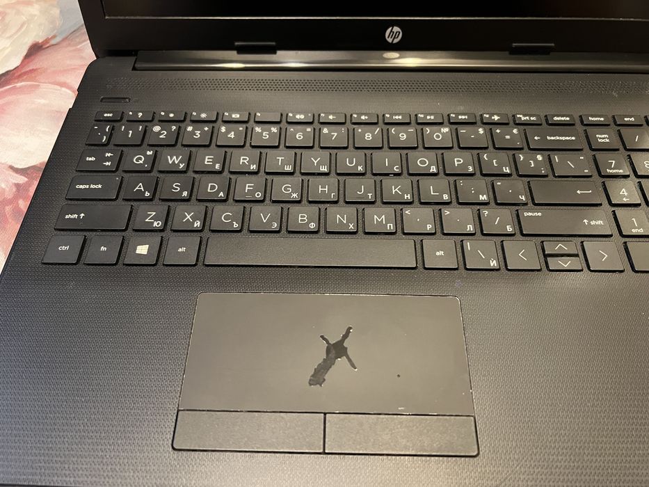 Лаптоп HP 15- da0048nu