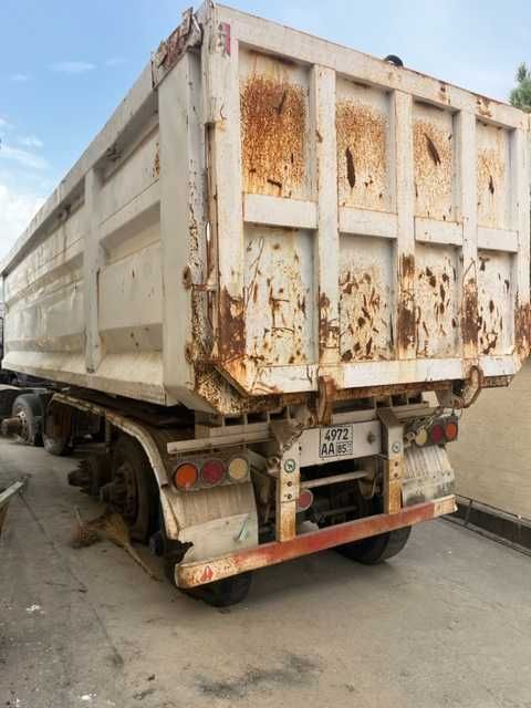 Yarim Tirkama o'zi ag'daruchi