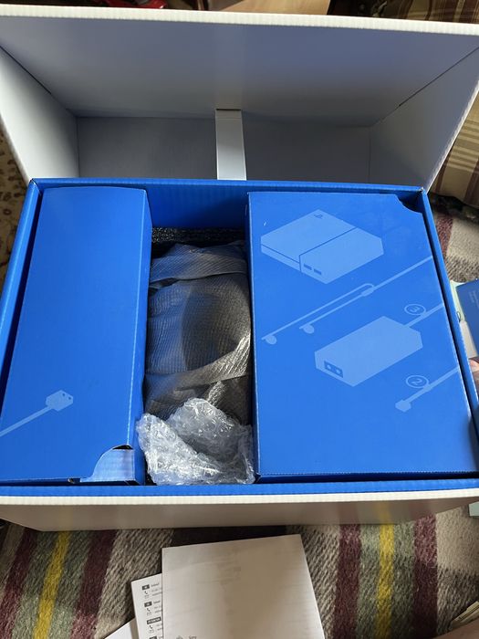 Продам vr ps4 с камерой новый