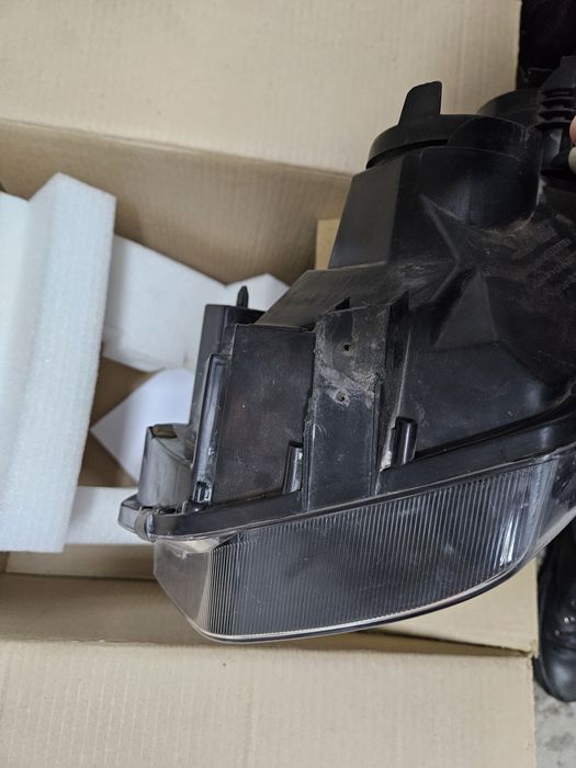 Фара левая рено дастер