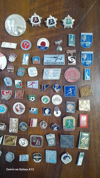 Значки спортивные.