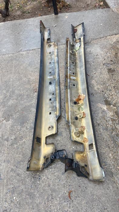 Мерседес 210 порог