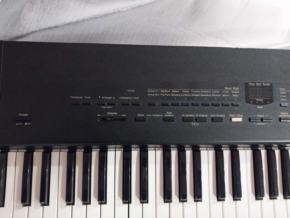 Музыкальный инструмент ROLAND EP 707