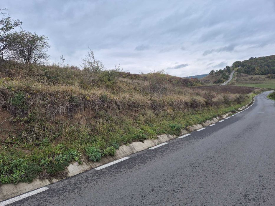 teren 600 mp, front 15 ml in Baciu / 4 terenuri max 11 630mp 18 case