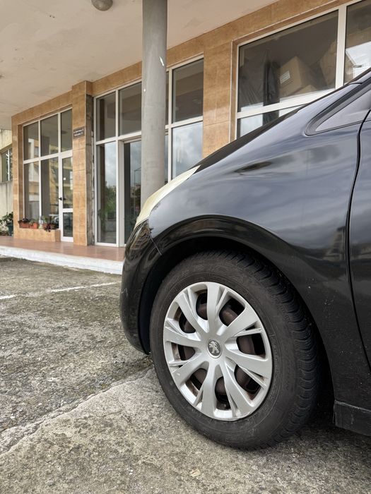 Peugeot 208 1,4 HDi 68 Hp