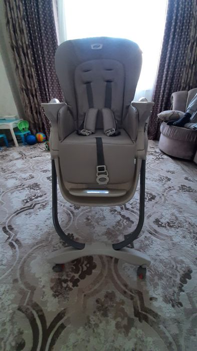 Продам стульчик для кормления