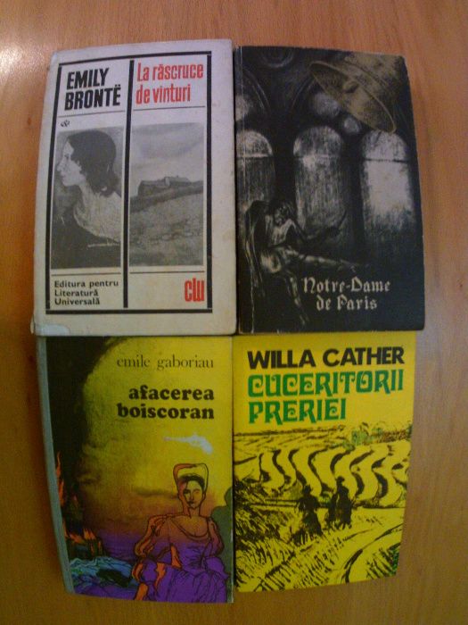 Carti , autori straini si romani cunoscuti , volume