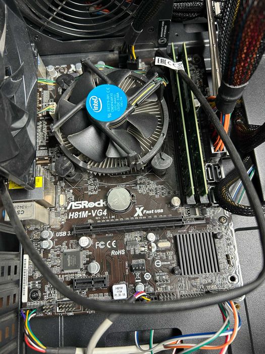 Компютър i7-4770k 16GB Ram, RX560 4GB, SS 520W, H81M-VG4 Може на части