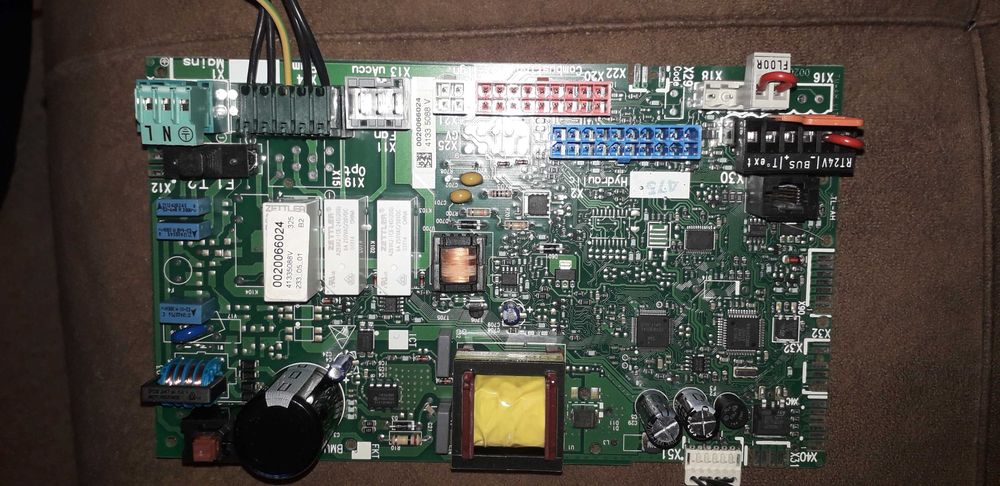 Placa electronica THEMAFAST CONDENS F 35-A/1  Saunier Duval