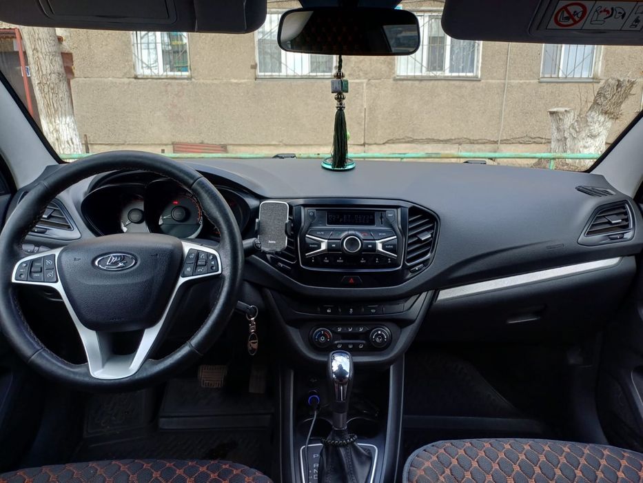 Продам а/м Vesta