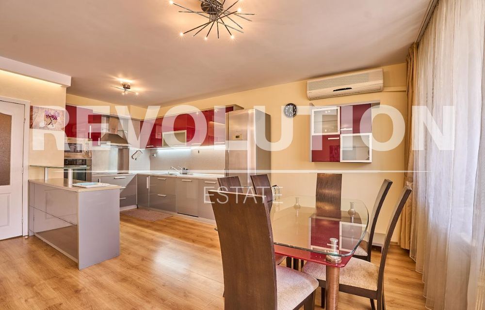 Дава се под наем Четиристаен апартамент в Пловдив, Кършияка - 145 кв.м за 700 € - Снимка #2