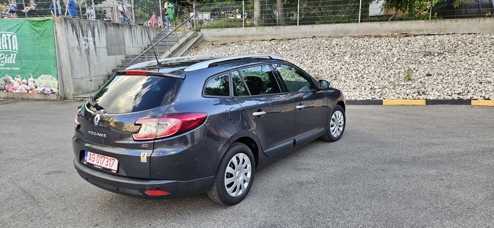 RENAULT Megane 2010 — imagine 4