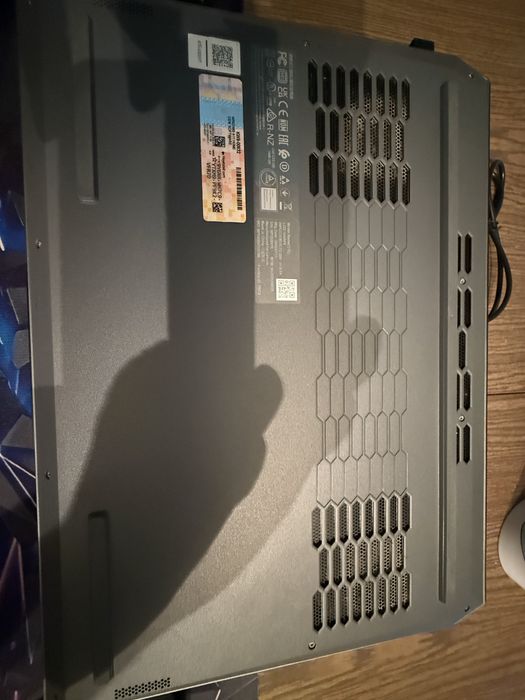 Лаптоп Lenovo Loq15AP9