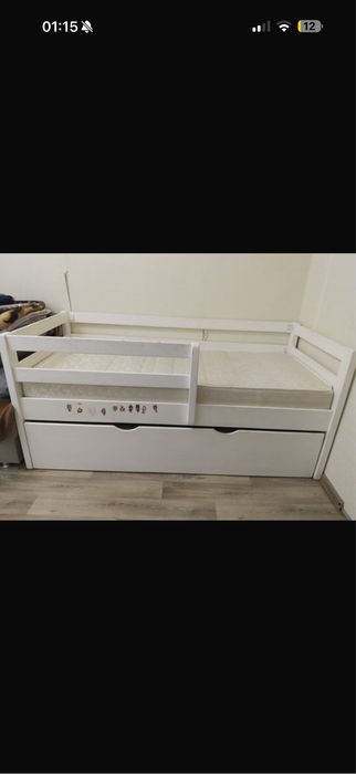 Продам двухъярусную кровать срочно 3 дня