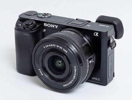 Объектив Sony 16-50