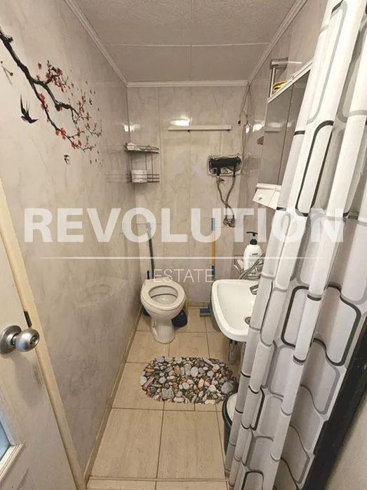 Kъща в района на Цветен квартал!