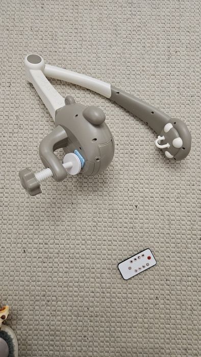 Carusel muzical pentru copii