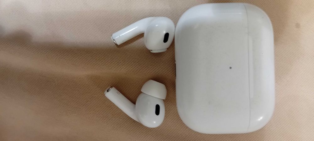 Наушники айрподс 2 про. Оригинал б/у