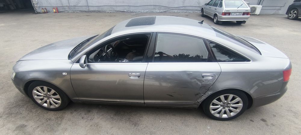 Audi A6 quattro 3.2