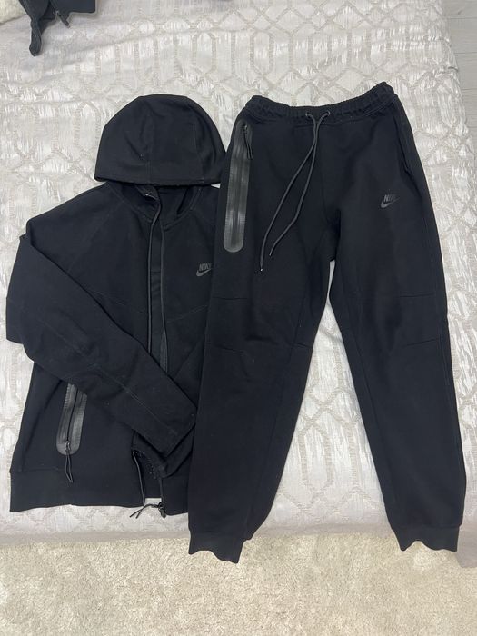Nike tech fleece