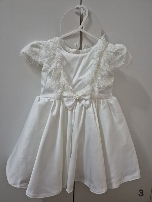 Rochițe fetite pentru eveniment