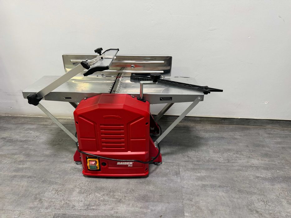 059405	Абрихт & Щрайхмус 1500W 740x210mm RDP-APT02