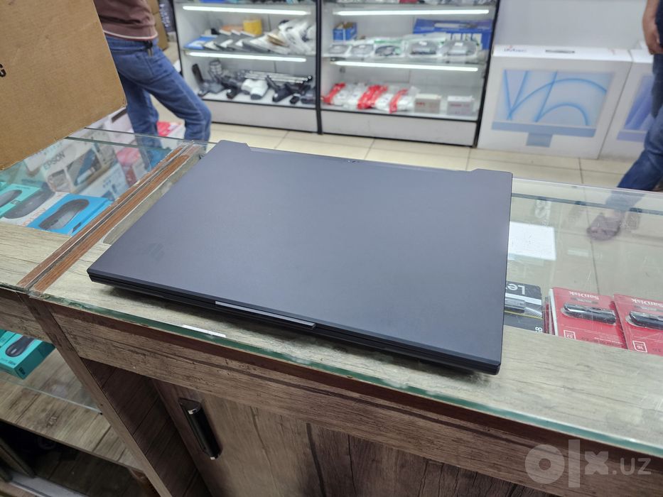 Asus TUF FX517Z Core i7+ RTX3050ti