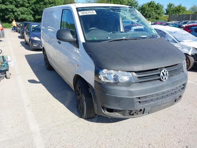 Dezmembrez Volkswagen VW Transporter T5