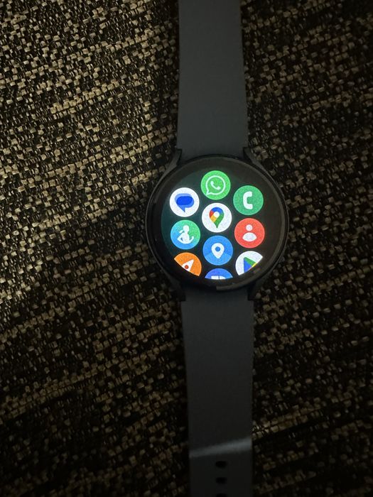 Часы Samsung Galaxy Watch 5