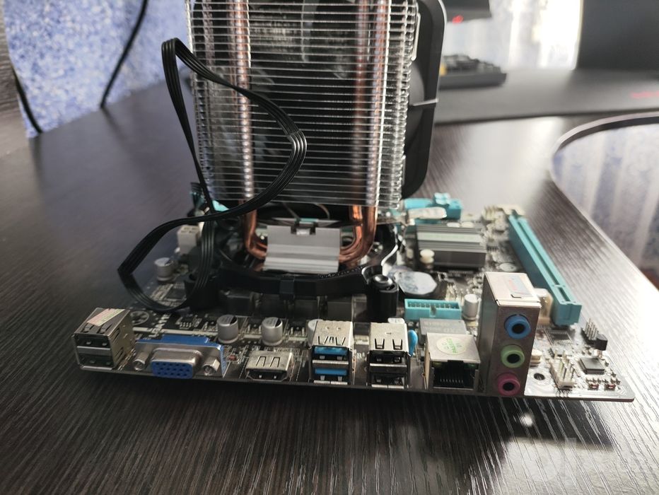 Комплект esonic h310c + i5 9400f + башенный куллер