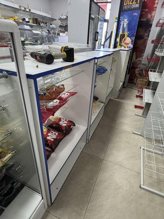 Продается витрины бу отличного качества