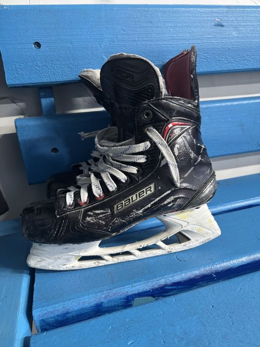 Хоккейные коньки Bauer
