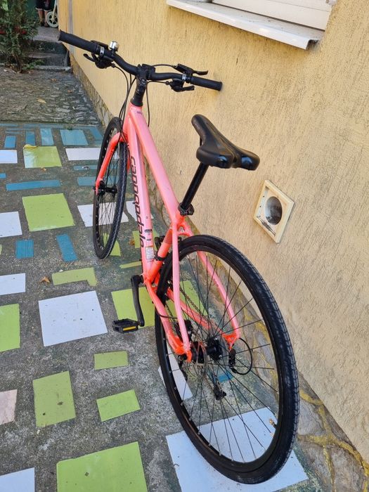 Vând bicicletă cu roți de 27 cadru de aluminiu