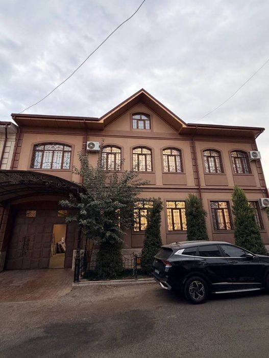 Сдаётся дом для любого бизнеса в Яккасарайском районе