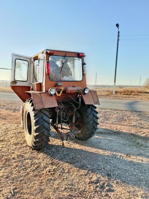 Продам трактор т-25