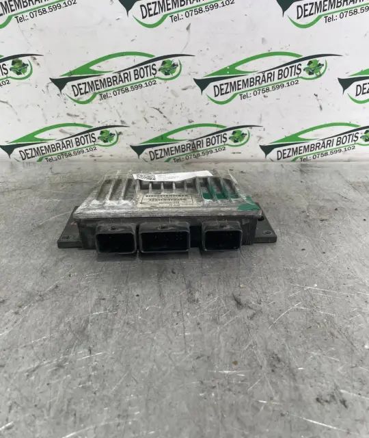 Calculator motor ECU 8201002106 Dacia Logan 2010 1.5 D MT (86 hp)