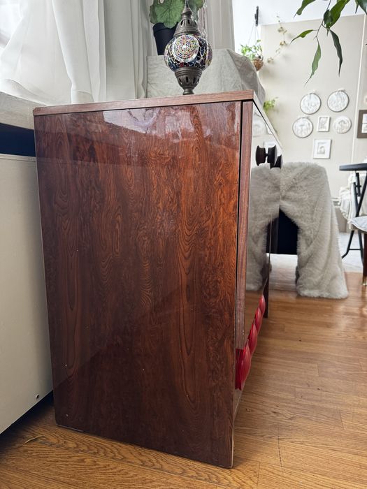 Ретро бар-холодильник с характером