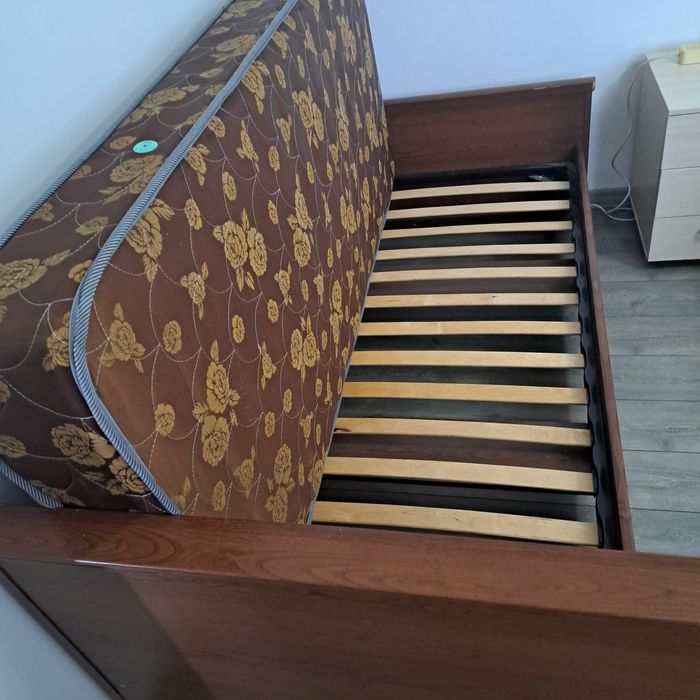 Кровать одноместный