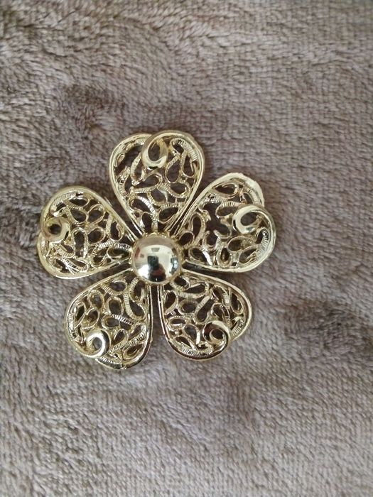 Изящни брошки за всеки вкус