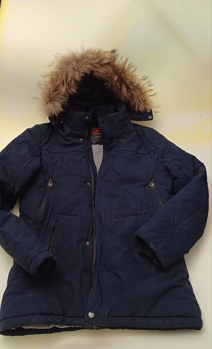 Зимняя мужская куртка, очень тёплая.