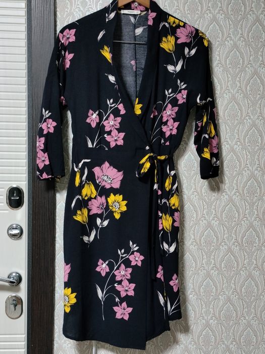 Продам платье женское, размер 44-46