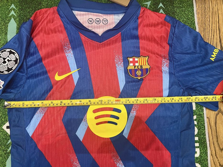 Футболна тениска Барселона за предстоящото ел класико - налична