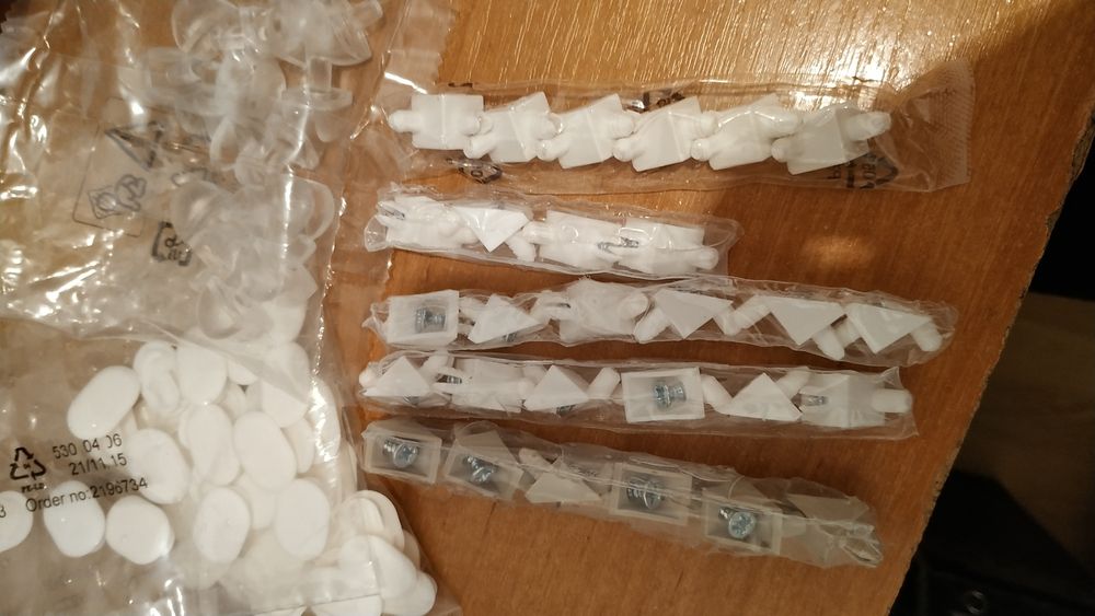 Accesorii si feronerie mobila ikea, picioare, suport raft etc