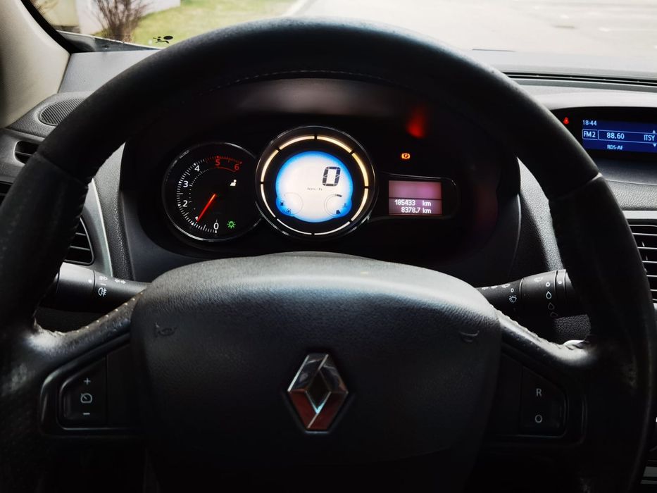 Megane 3 diesel 2011 Expression AC Ceasuri Digitale Euro5