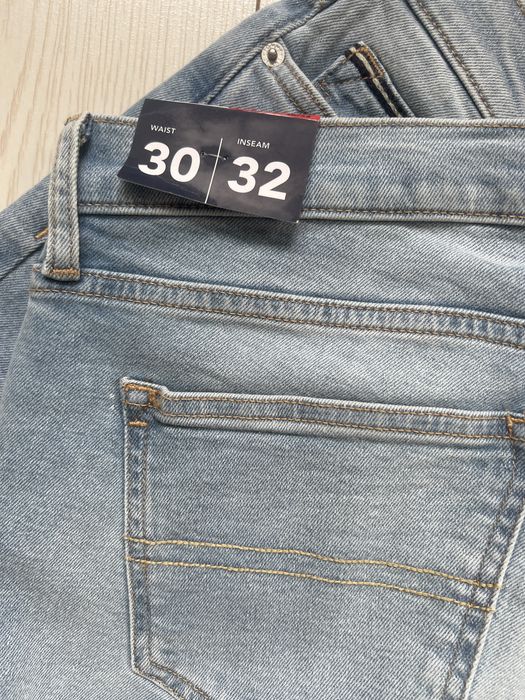 Джинсы Tommy Hilfiger