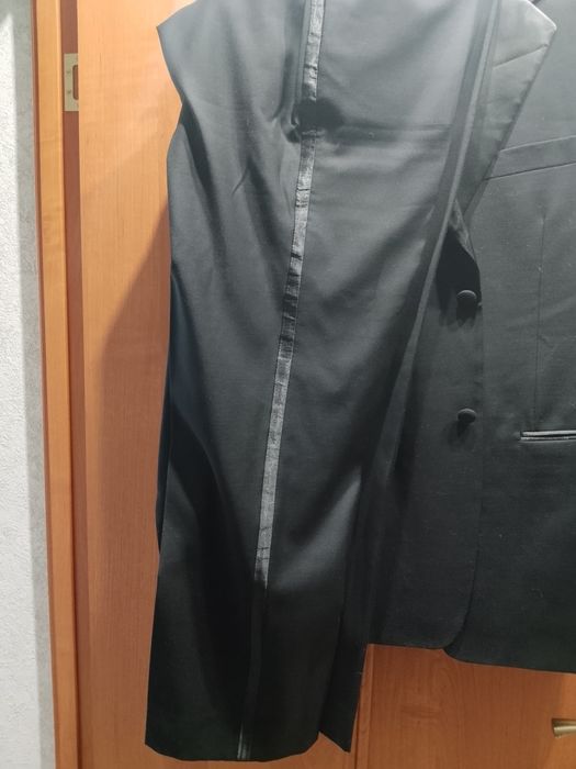 Костюм фрак с брюками