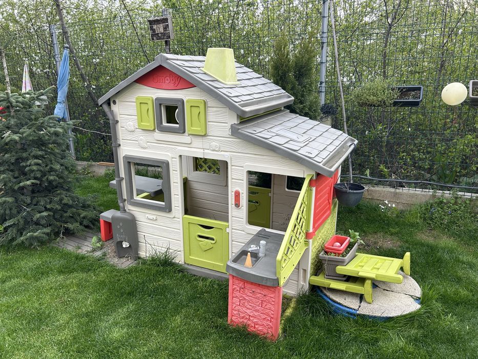 Căsuță copii Smoby mare, cu bucătărie și accesorii, stare foarte bună