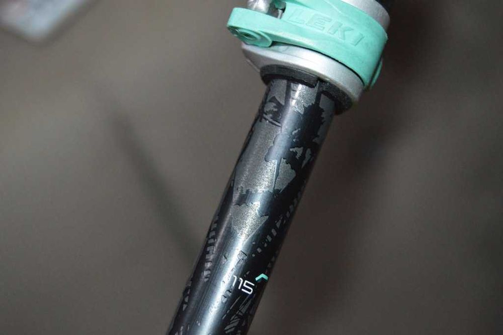 Bețe Leki Micro Vario Carbon 100 – Profesionale, Ultra-ușoare