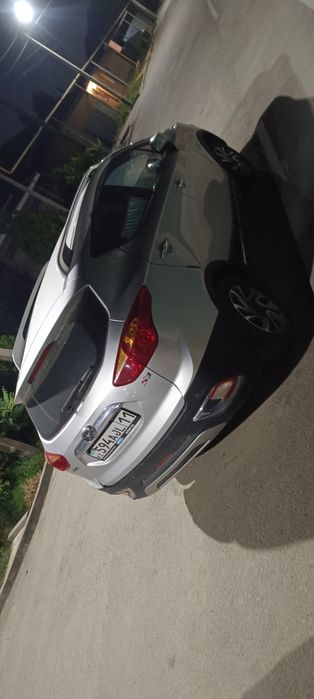 Автомобиль Jac s3 2016 года