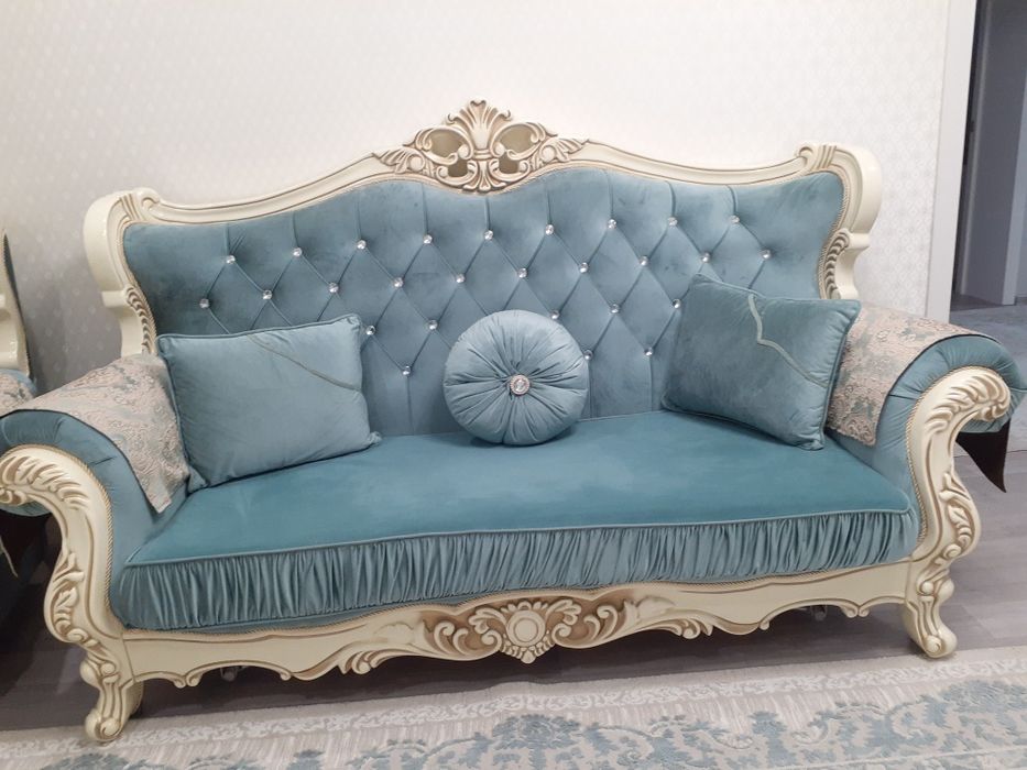 Диван и 2 кресла